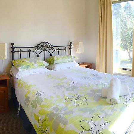 Dockside Waterfront Indulgence Villa Port Fairy Exterior foto